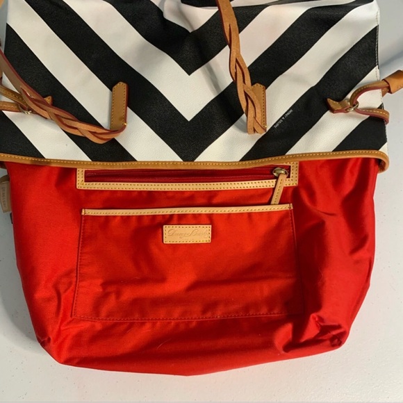 Dooney& Bourke Bailey Bag - Picture 6 of 11